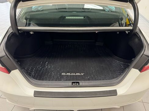 Used 2018 Toyota Camry SE w/ Moonroof Package FWD image 55