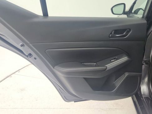 Used 2025 Nissan Altima 2.5 SV FWD image 24