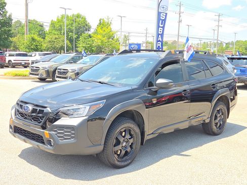 Certified 2024 Subaru Outback Wilderness AWD/4WD image 7