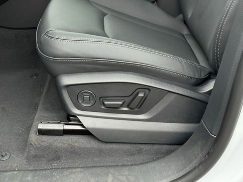 New 2026 Audi Q8 Premium Plus image 9
