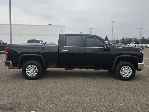 Used 2020 Chevrolet Silverado 3500 LTZ w/ LTZ Plus Package image 6