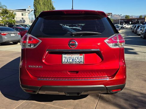 Used 2016 Nissan Rogue S image 12