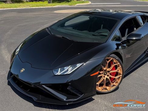 Used 2022 Lamborghini Huracan EVO RWD image 7