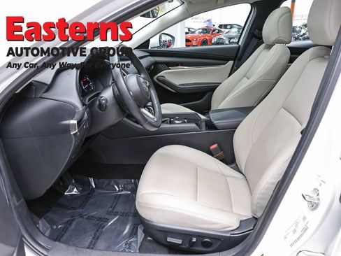 Used 2023 MAZDA MAZDA3 s FWD image 14
