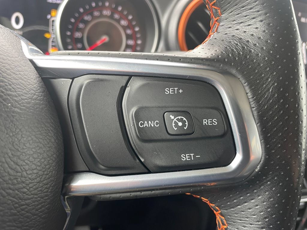 Used 2022 Jeep Gladiator Mojave w/ Cold Weather Group AWD/4WD image 23