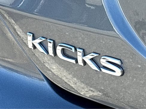 Certified 2025 Nissan Kicks Play S image 21