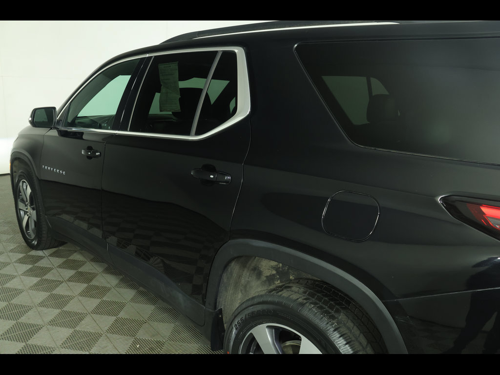 Used 2023 Chevrolet Traverse LT w/ LT Premium Package AWD/4WD image 19