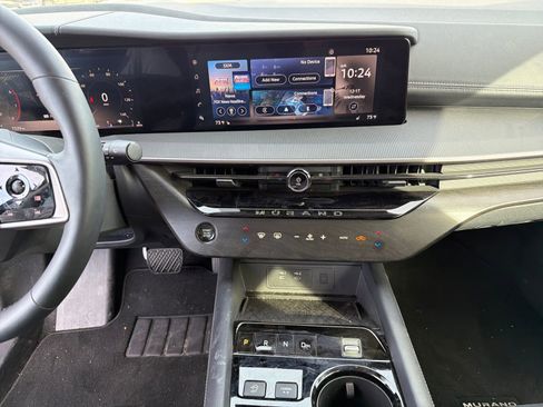 Certified 2025 Nissan Murano SV image 14