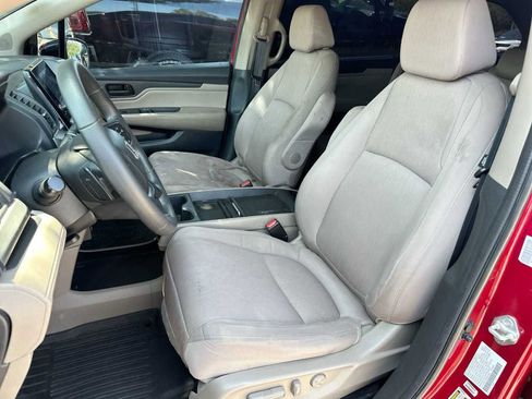 Used 2022 Honda Odyssey EX image 17