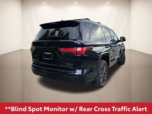 Used 2025 Toyota Sequoia Platinum AWD/4WD image 4