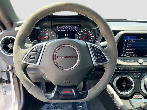 Used 2022 Chevrolet Camaro SS RWD image 11