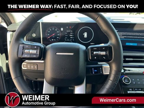 Used 2024 Hyundai Santa Fe Limited AWD/4WD image 10