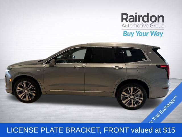 Used 2023 Cadillac XT6 Premium Luxury AWD/4WD image 2