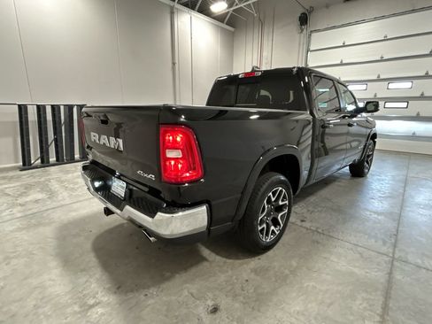 Used 2025 RAM 1500 Laramie AWD/4WD image 6