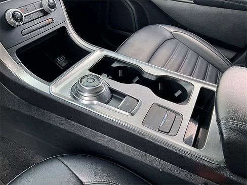 Used 2022 Ford Edge SEL w/ Convenience Package image 19