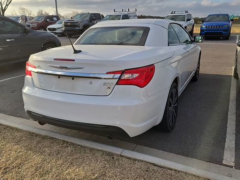 Used 2014 Chrysler 200 S image 3