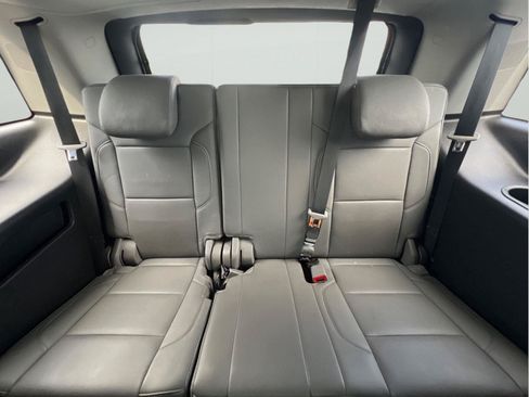 Used 2019 Chevrolet Tahoe LT RWD image 14