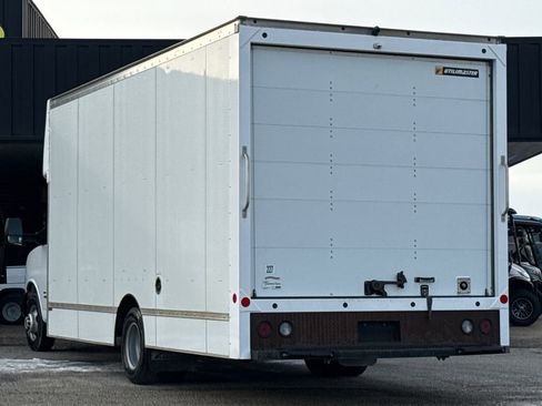 Used 2021 Chevrolet Express 4500 4500 Van w/ Power Convenience Package image 6