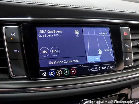 Used 2024 Buick Enclave Premium image 21