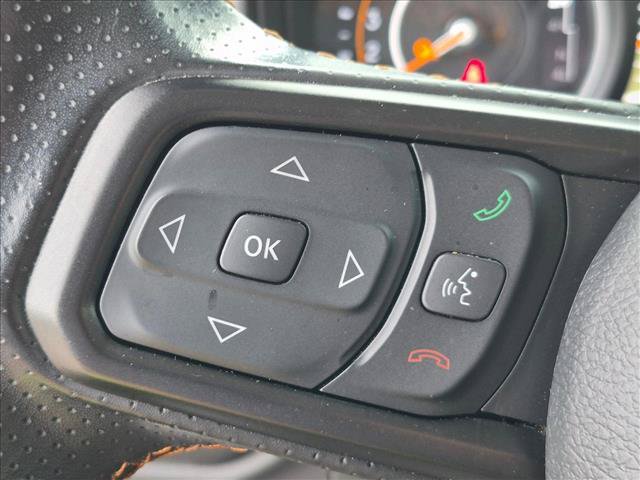 Used 2024 Jeep Gladiator Mojave w/ Steel Bumper Group AWD/4WD image 15