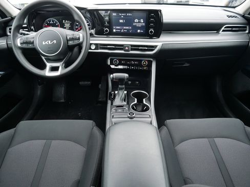 Used 2023 Kia K5 LXS image 10