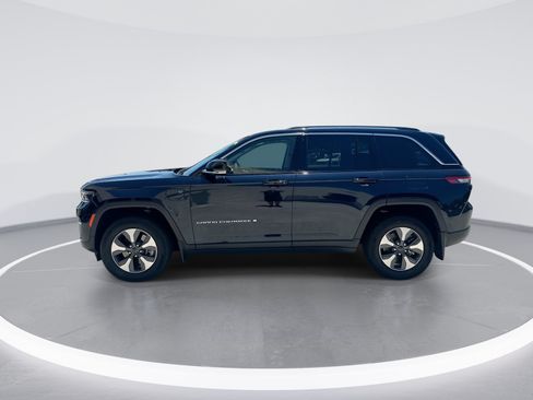 Used 2022 Jeep Grand Cherokee Limited 4xe w/ MOPAR Finishing Package AWD/4WD image 6