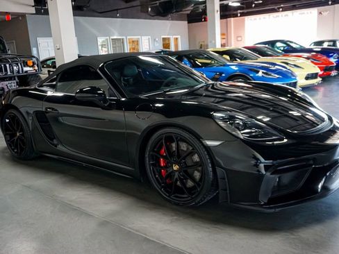 Used 2022 Porsche 718 Boxster Spyder RWD image 60