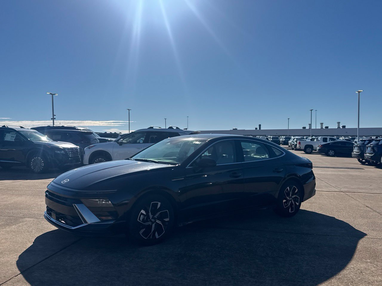 Used 2025 Hyundai Sonata SEL FWD image 12