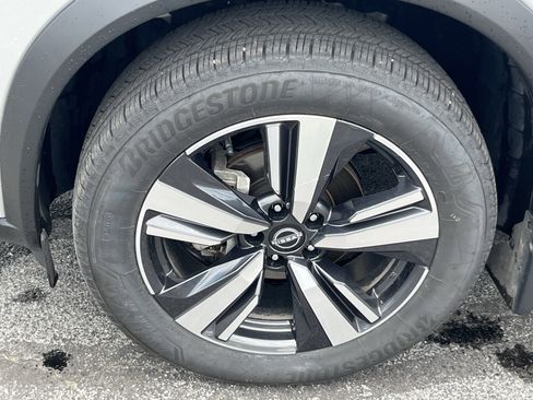 Used 2023 Nissan Rogue Platinum w/ Platinum Premium Package AWD/4WD image 14