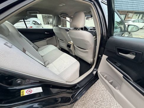 Used 2012 Toyota Camry LE FWD image 47