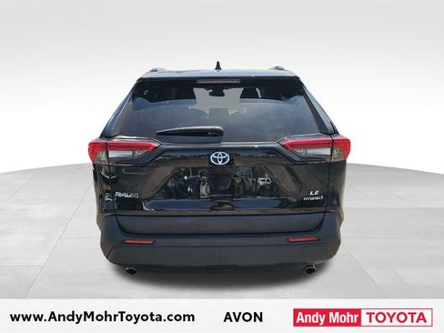 Used 2021 Toyota RAV4 LE AWD/4WD image 6