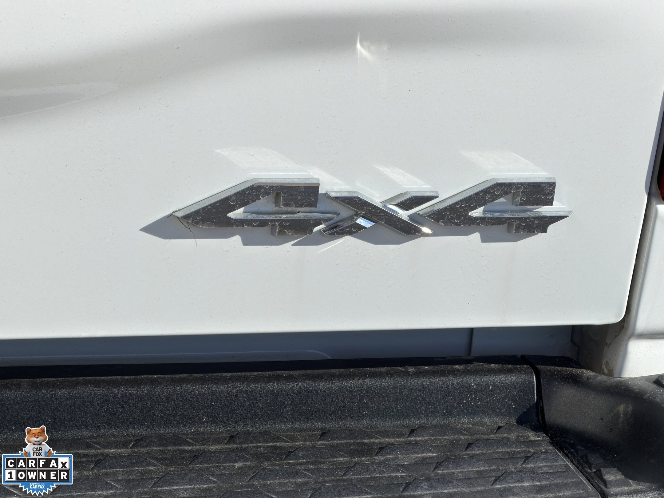 Used 2025 RAM 2500 Laramie AWD/4WD image 10