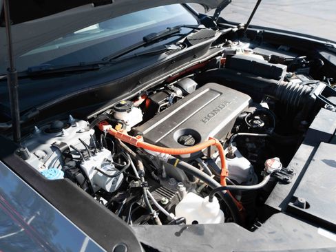 Certified 2024 Honda CR-V Sport image 32