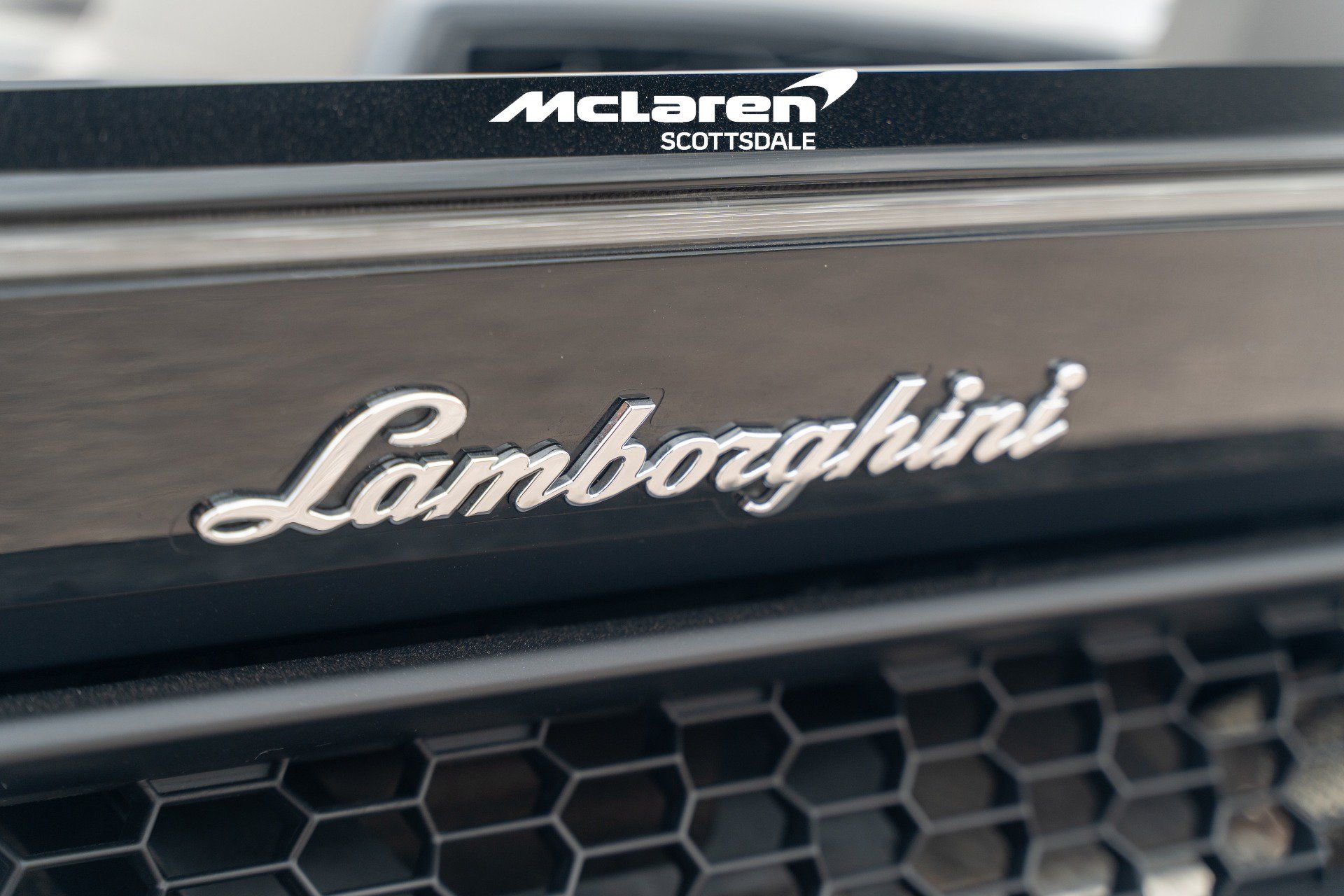 Used 2019 Lamborghini Huracan Performante AWD/4WD image 27