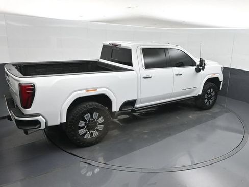 Used 2024 GMC Sierra 2500 Denali w/ Denali Reserve Package AWD/4WD image 38