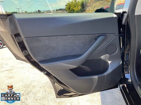 Used 2023 Tesla Model Y Long Range AWD/4WD image 55