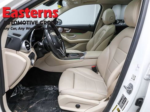 Used 2021 Mercedes-Benz GLC 300 4MATIC w/ Driver Assistance Package image 15