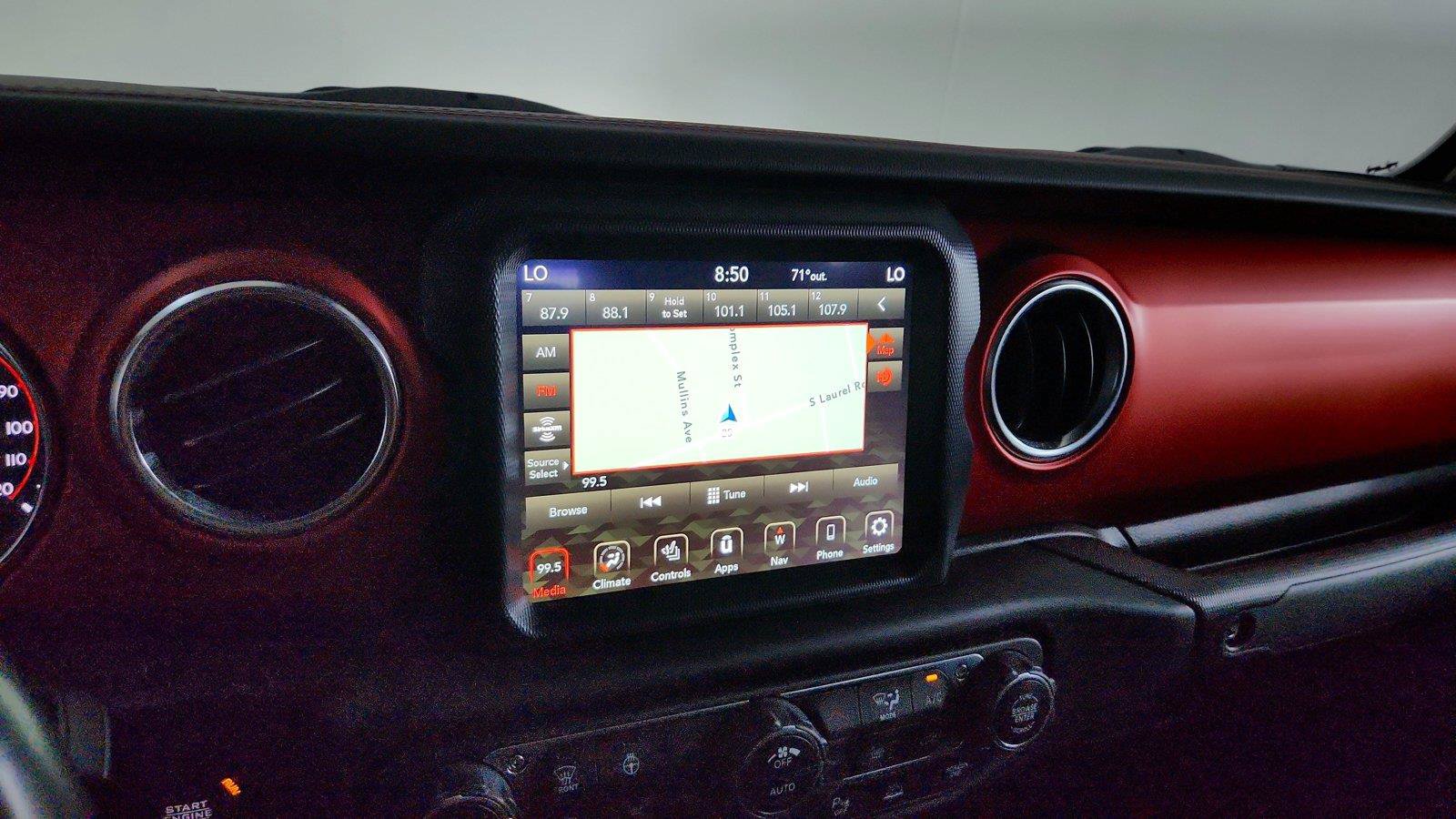 Used 2021 Jeep Gladiator Rubicon AWD/4WD image 32