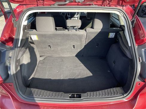 Used 2013 Ford Focus SE w/ SE Winter Pkg image 21