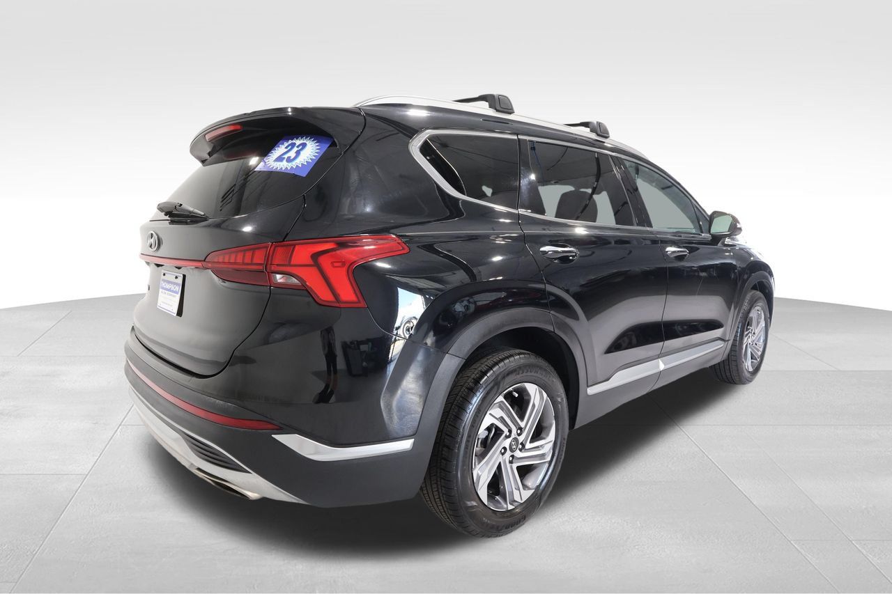 Used 2023 Hyundai Santa Fe SEL w/ Premium Package FWD image 4