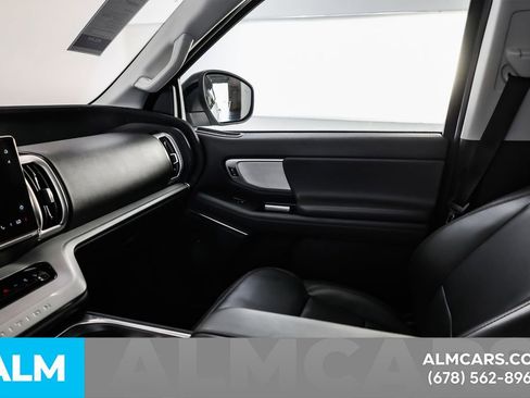 Used 2025 Ford Expedition Max Active AWD/4WD image 45