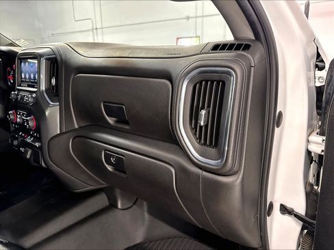 Used 2021 Chevrolet Silverado 2500 LT w/ Convenience Package AWD/4WD image 17