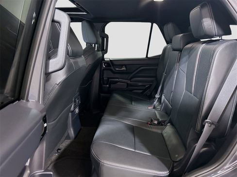 Used 2025 Toyota 4Runner Limited image 23