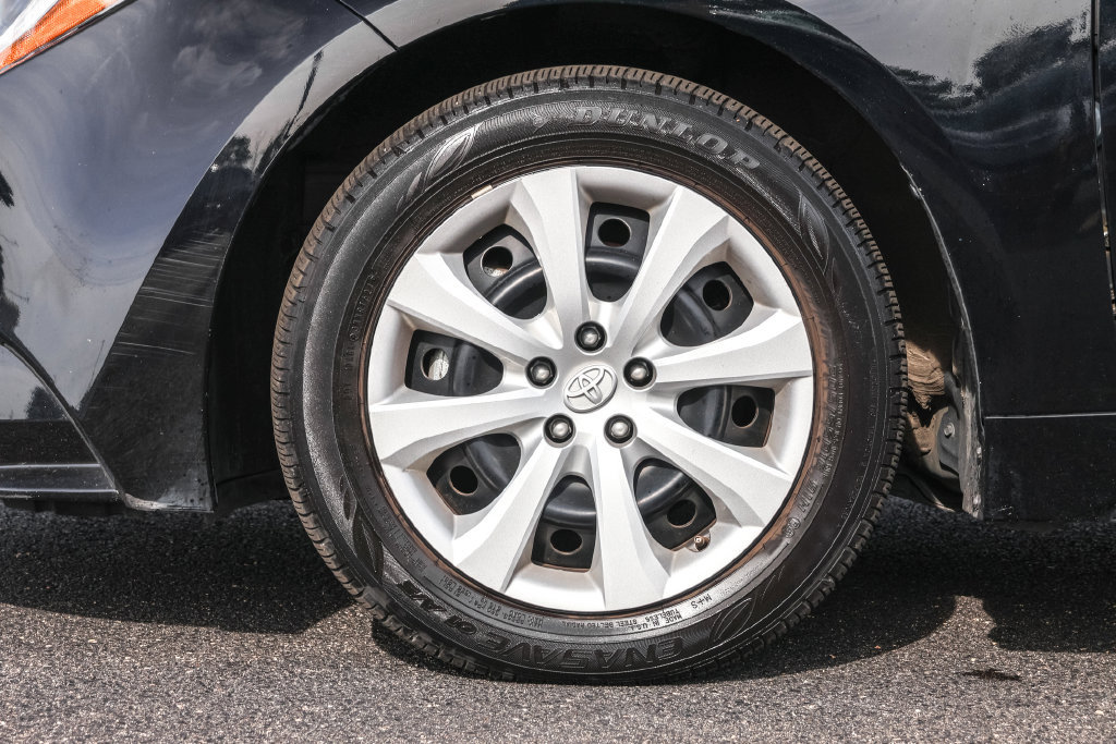 Used 2024 Toyota Corolla LE FWD image 15