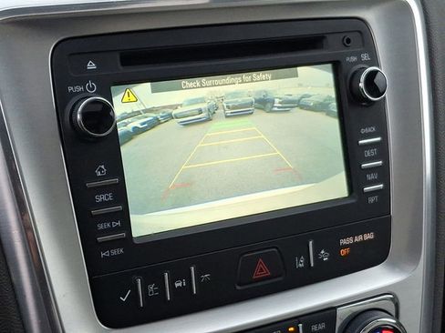 Used 2014 GMC Acadia SLT image 18