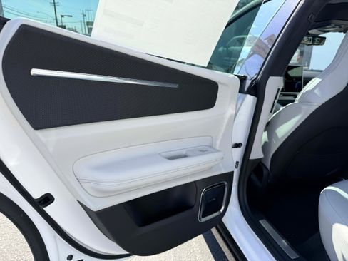 New 2026 Polestar Polestar 4 Long Range Dual Motor Pilot Pl image 16