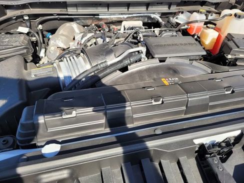 Used 2025 Chevrolet Silverado 2500 LTZ w/ LTZ Premium Package image 20