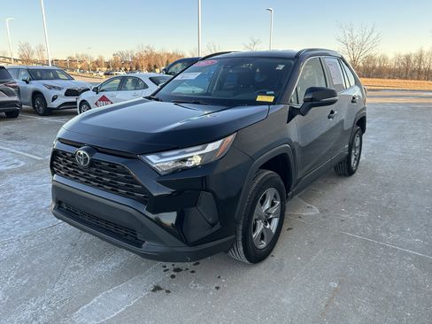 Certified 2025 Toyota RAV4 XLE image 6