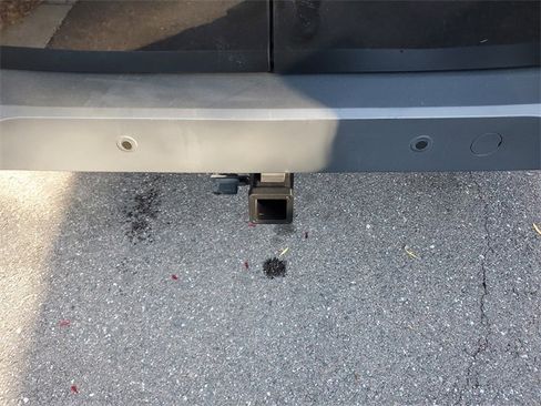 Used 2018 Ford Transit Connect XLT image 9