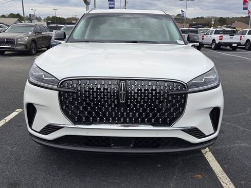 New 2026 Lincoln Aviator Reserve image 2